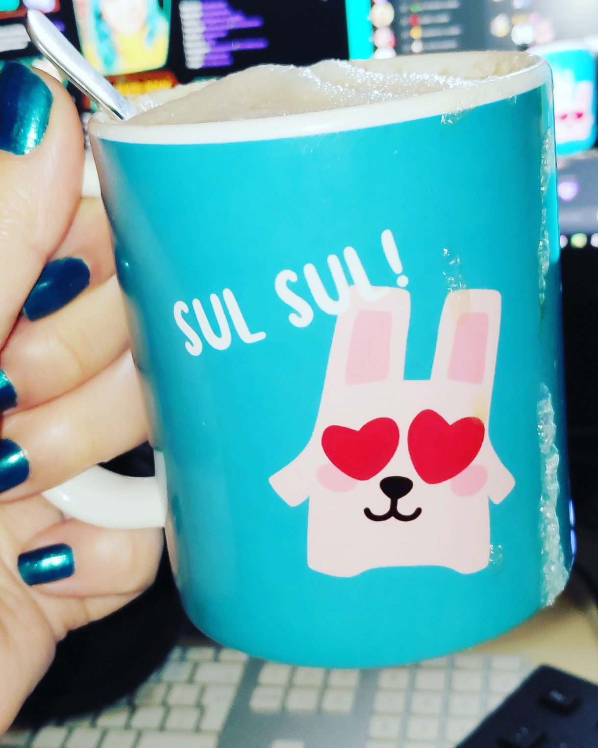 Rosiewosie merch mok mug Freezer Bunny Sul Sul